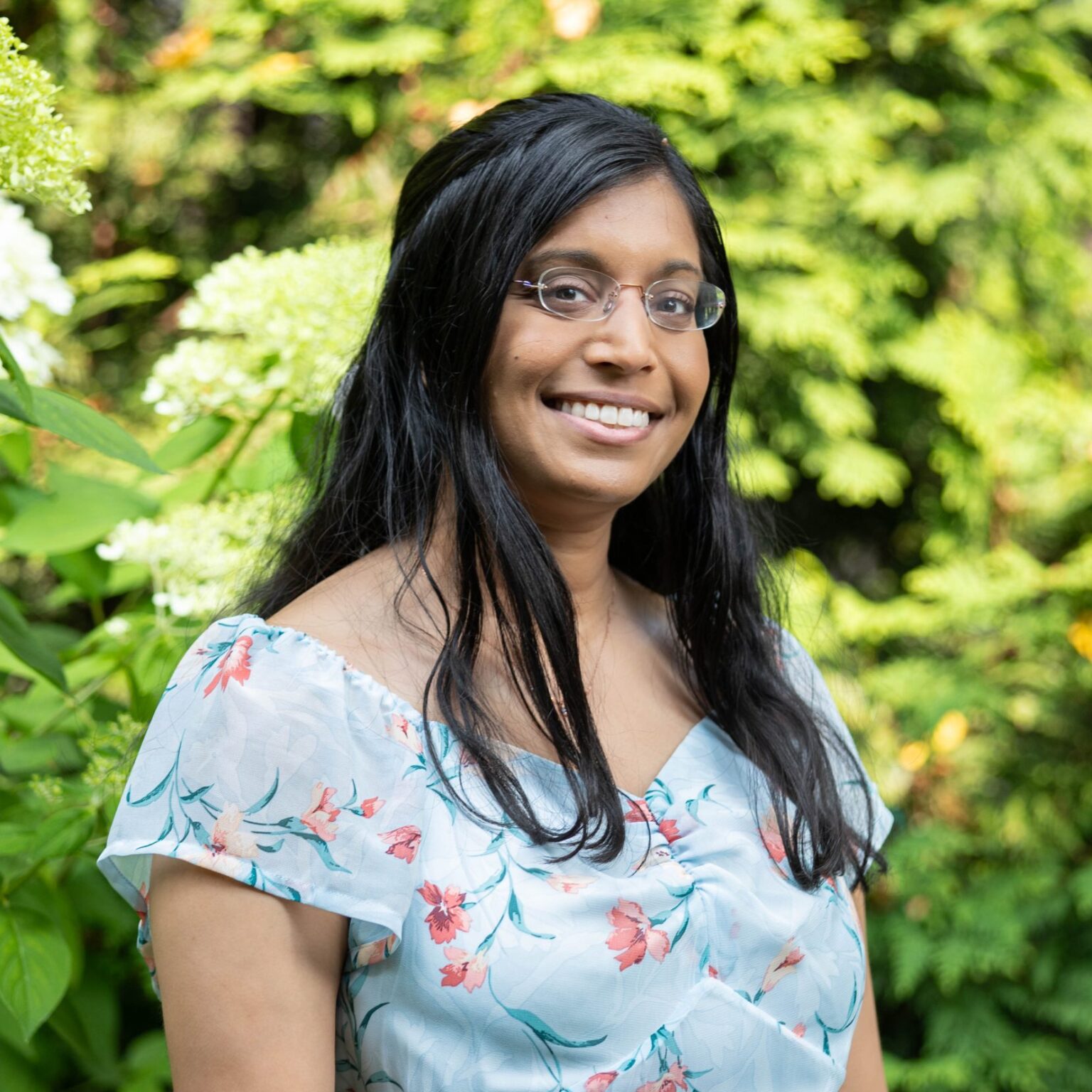 meet-our-team-dr-meena-dugatkin-psy-d-light-on-anxiety