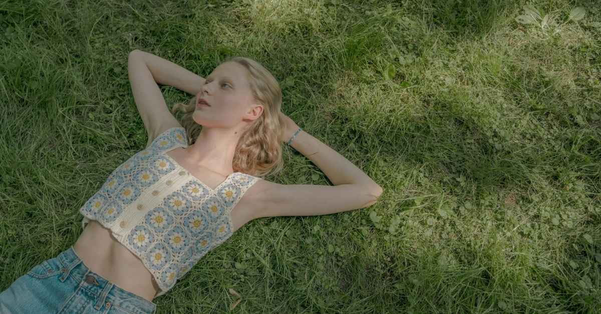 How to Prevent Anxiety and FOMO on Sunny Days - Light On Anxiety